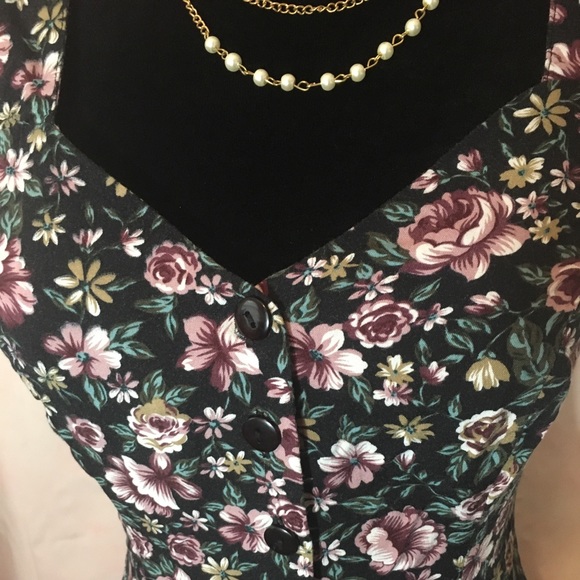 Floral Romper - Picture 4 of 5